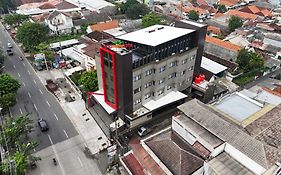 Eno Front One Hotel Semarang